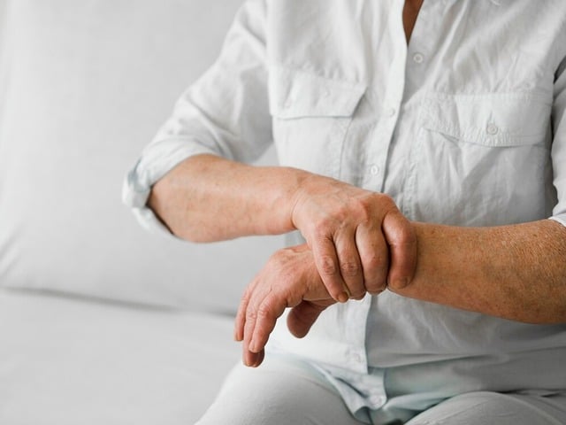 arthritis-8754003_640